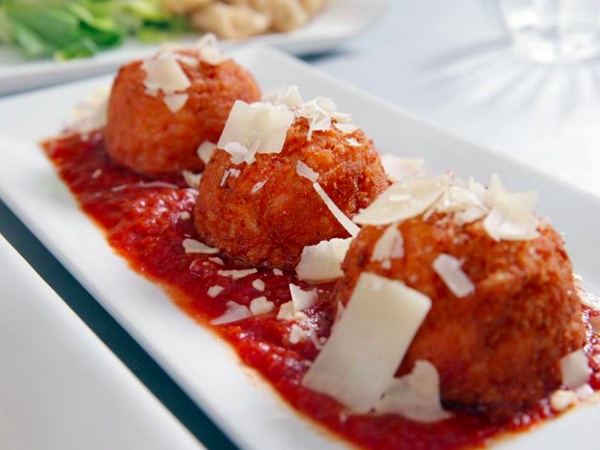 Try Mio Amore's catering
